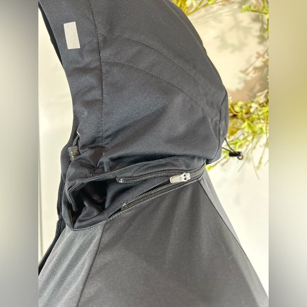 Nike Dri-Fit Womens Size SM Shield Max Running Jacket Full Zip Hooded Logo Black - Picture 9 of 16